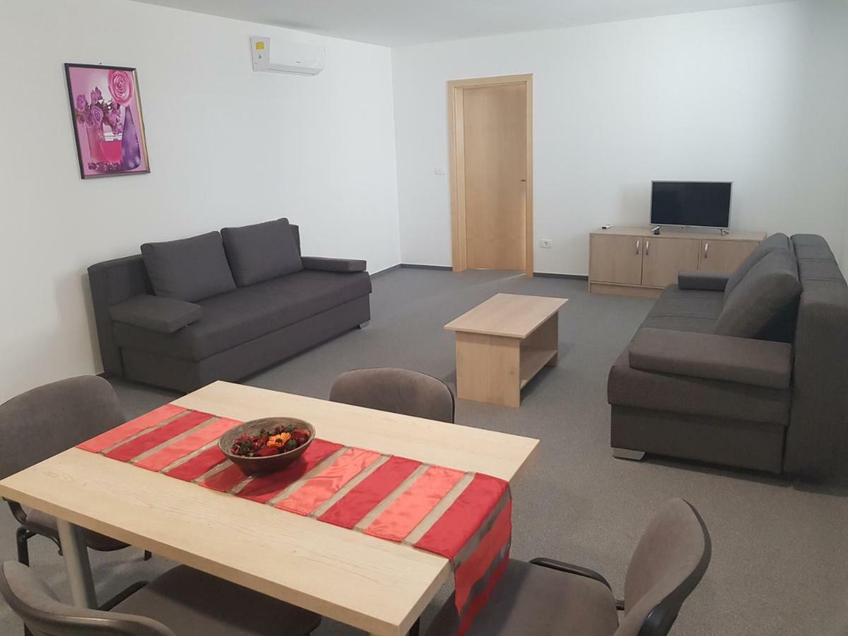 לוגאטץ Apartmaji Jankovic מראה חיצוני תמונה